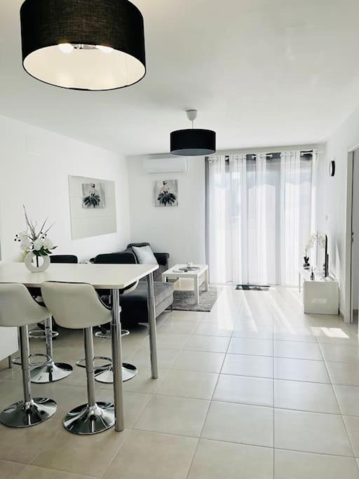 Maison 4 Personnes Avec Jacuzzi Marignane Exterior foto